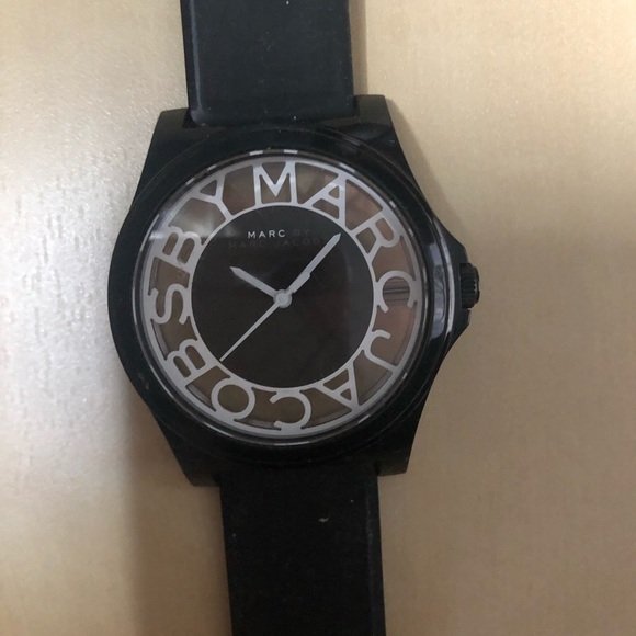 Marc Jacobs watch - Picture 2 of 3